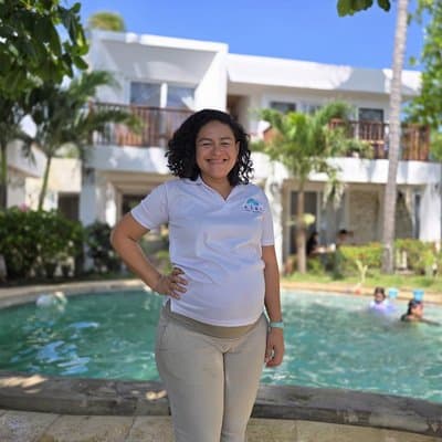 Joselin Hernández — Aáki Hotel, León